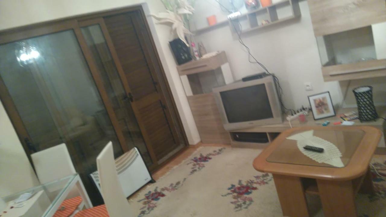 Ivica Apartments Пунат Екстер'єр фото